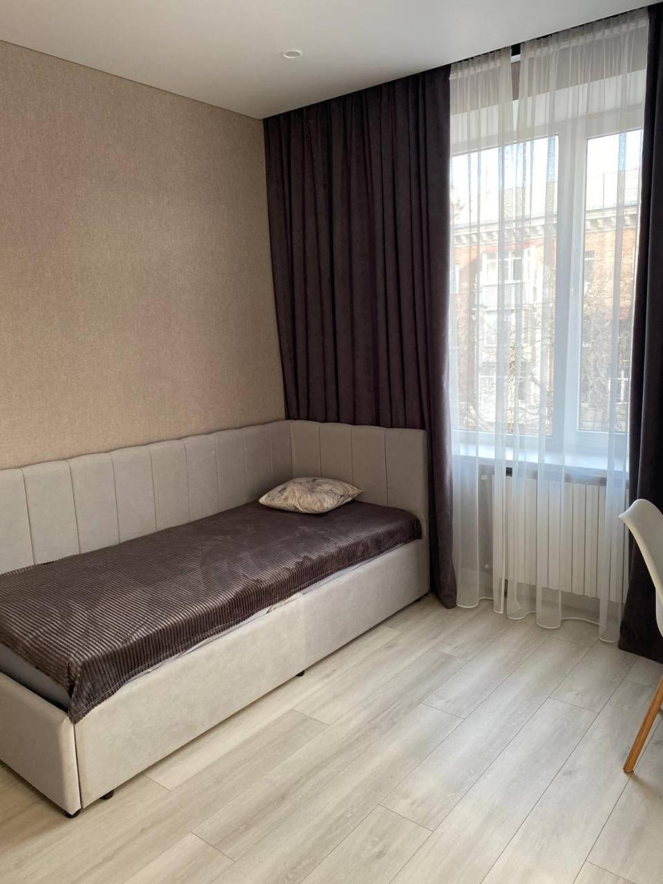 Apartpoltava Двокімнатні Апартаменти З Джакузі Біля Листопаду Zewnętrze zdjęcie
